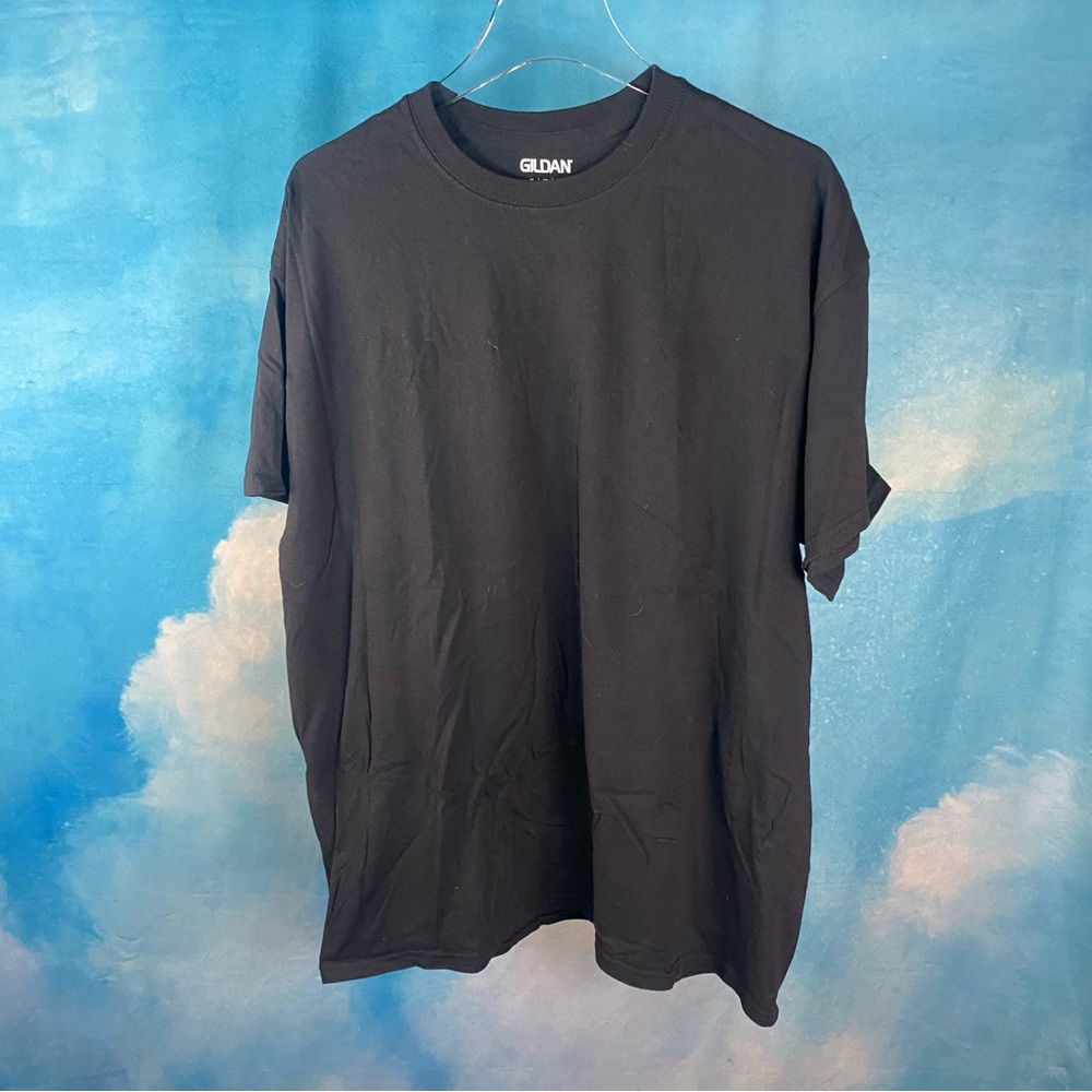 BLACK SHORT SLEEVE BLANK GILDAN T SHIRT - SZ XL